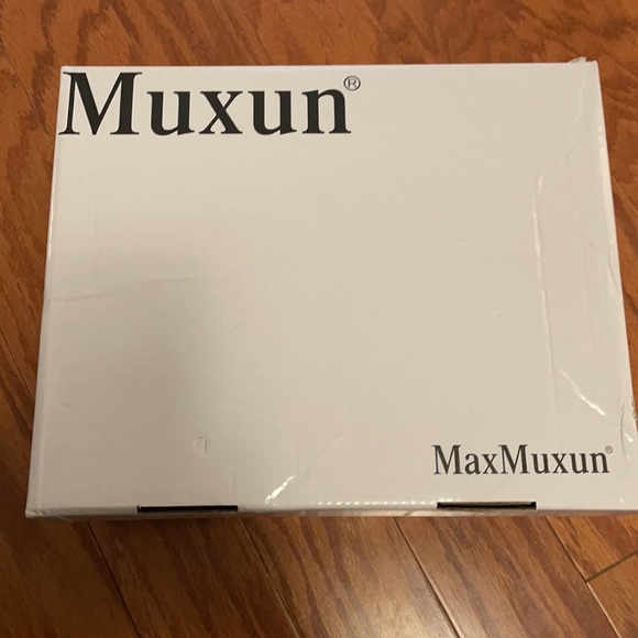 Brand new Max Muxun brown botties, Size 5.5 - Picture 4 of 4